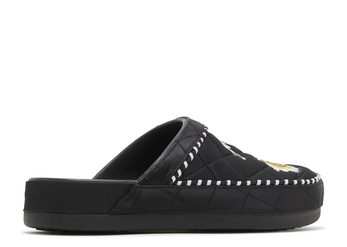 BEAMS x Dylan Clog ‘Sukajan’ BEAMS x Dylan Clog ‘Sukajan’