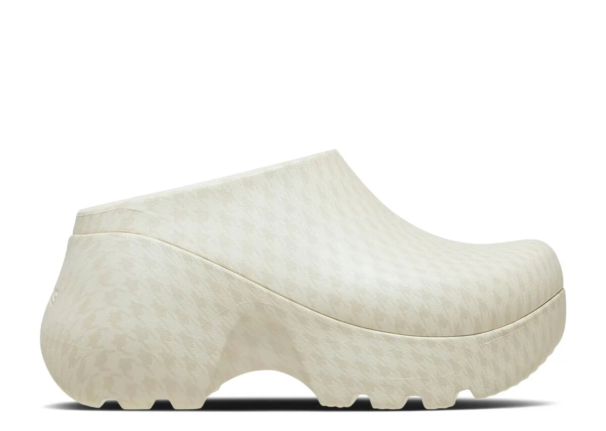 Hydra Clog Houndstooth ‘Summit White’ Hydra Clog Houndstooth ‘Summit White’