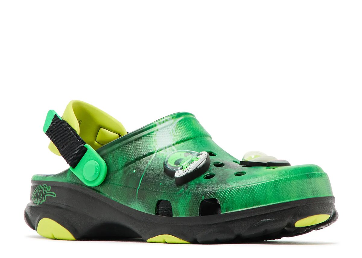 Ron English x All-Terrain Clog Kids ‘Area 54 – Green Galaxy’ Ron English x All-Terrain Clog Kids ‘Area 54 – Green Galaxy’